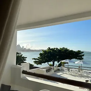 Em Ponta Negra, Apartamento